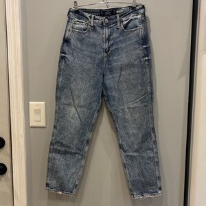 Hollister Blue High-Rise Mom Jeans